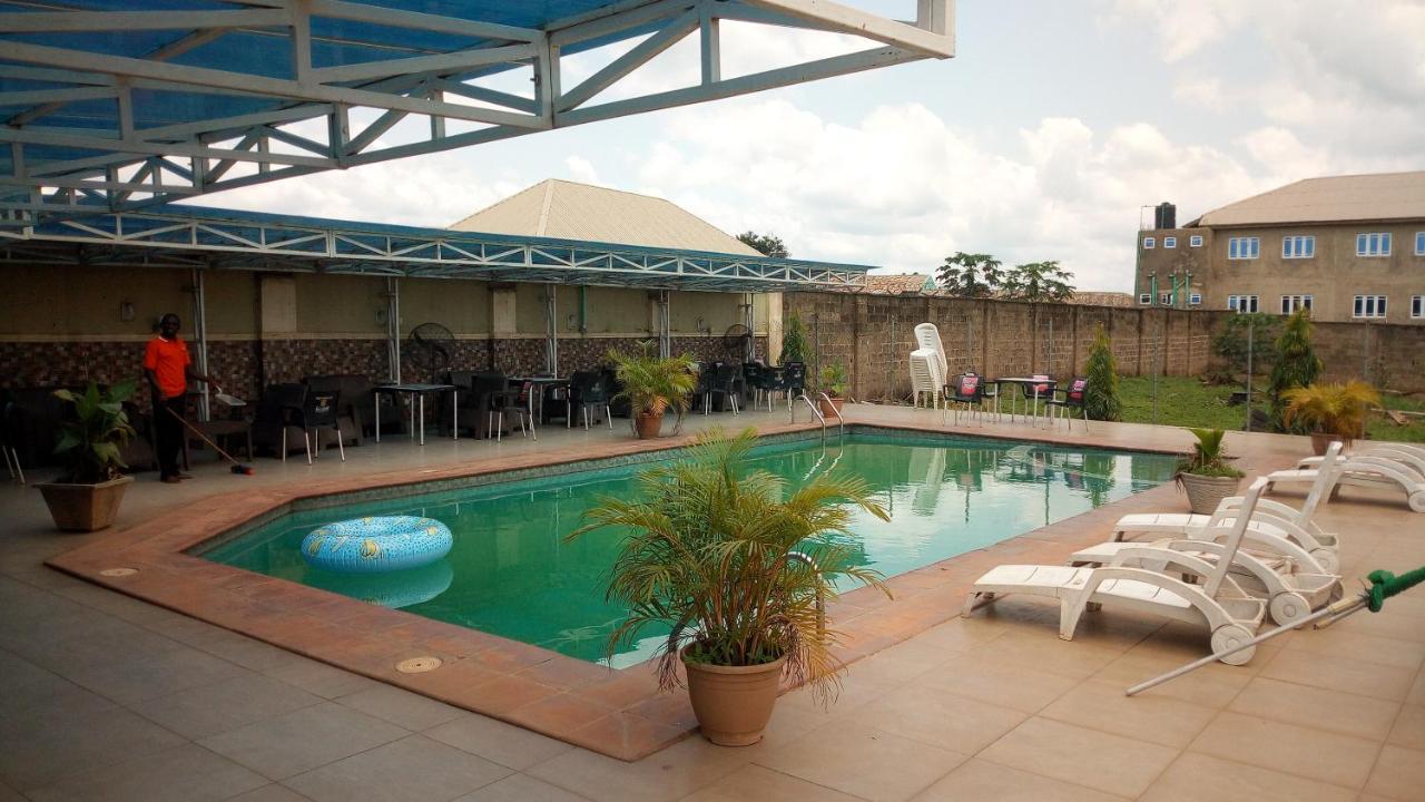 Mataan Hotel And Suites Ibadan Exterior photo
